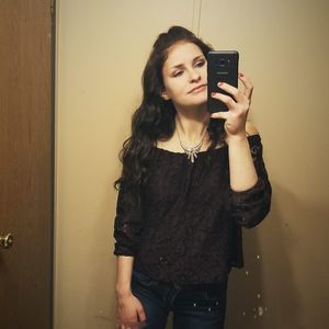 Meet your Posher, Brooke